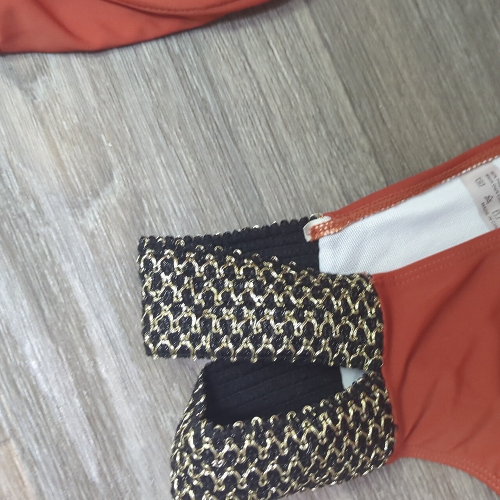 Elegant Rust Bikini Set - Picture 3 of 5